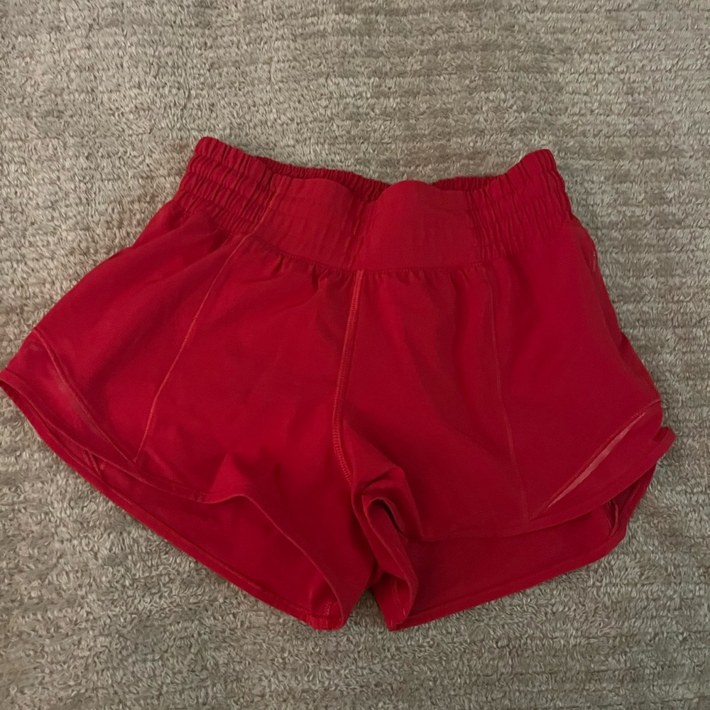 Lululemon red hotty hot 2.5